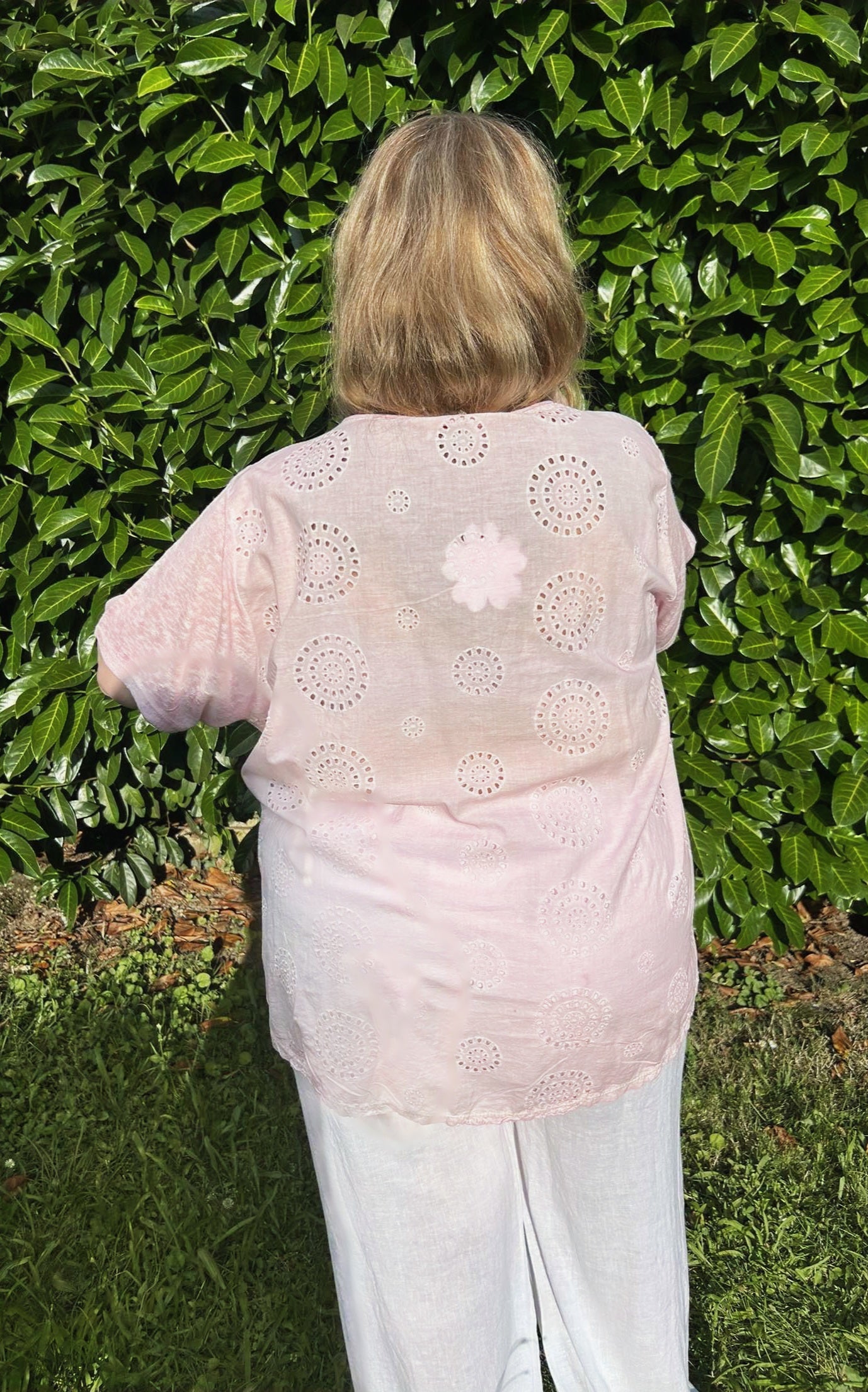 T-shirt dos broderie anglaise